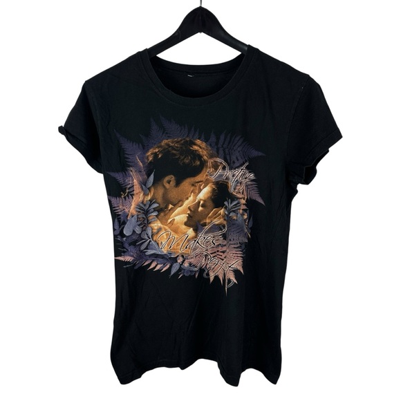 Vintage Y2K Women’s Twilight Breaking Dawn TV Show Promo Shirt Size M - Picture 1 of 8